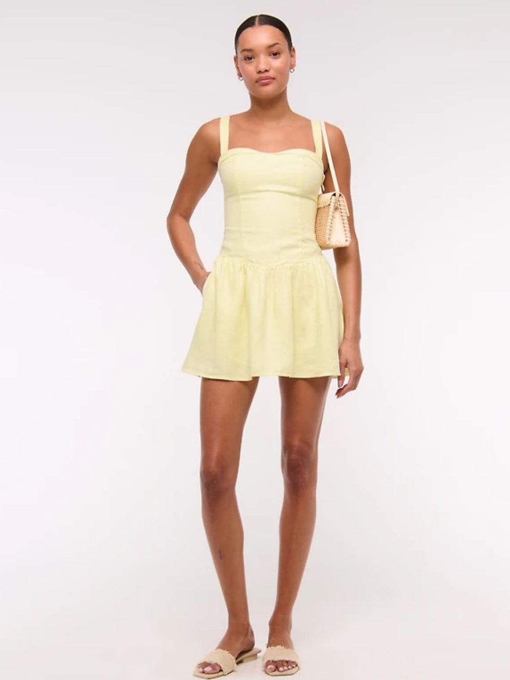 Abercrombie & Fitch Light Yellow Slight Sweetheart Neck 💯 linen Romper